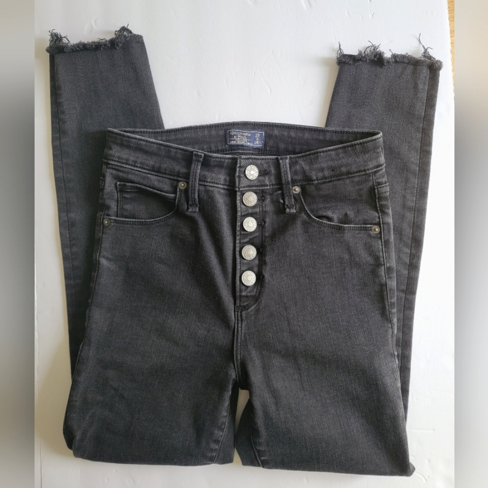 Abercombie and Fitch High Rise Super Skinny Ankle